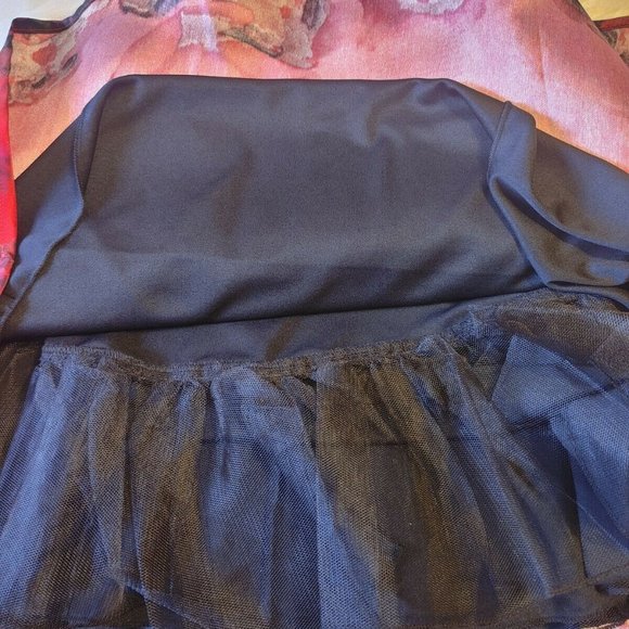 Floral Satin Sleeveless Red Dress - Picture 9 of 11